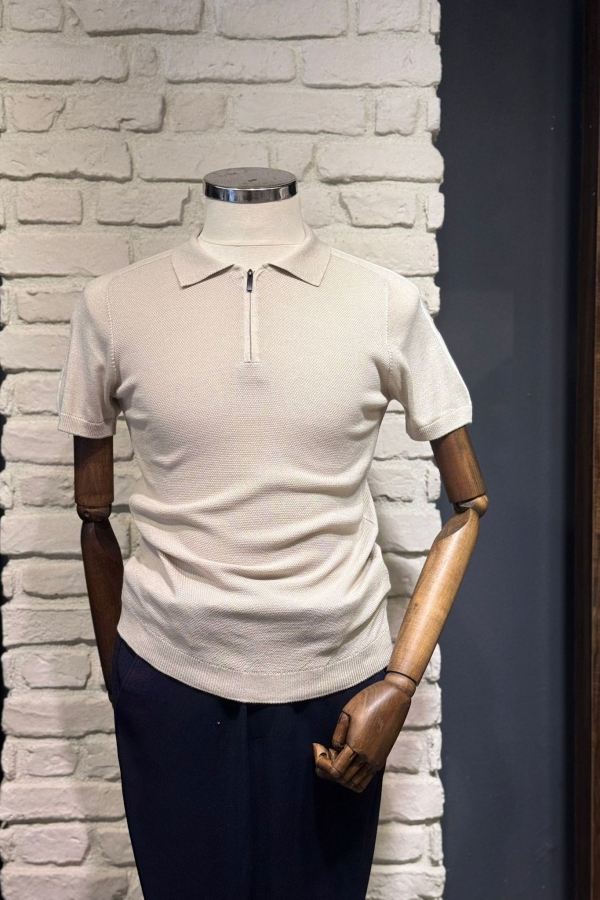 Triko Bej Fermuarlı Polo Yaka T-Shirt Omuz Detaylı
