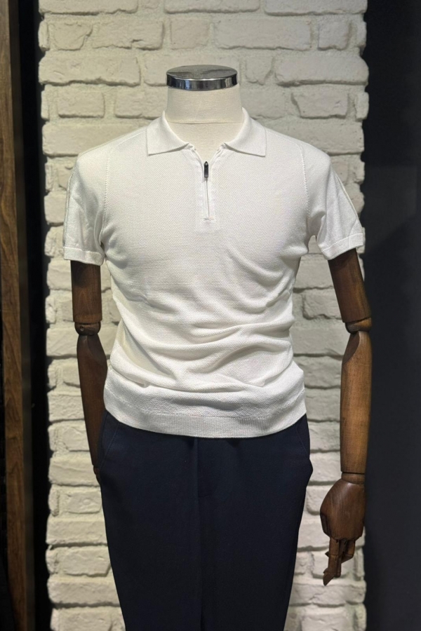 Triko Beyaz Fermuarlı Polo Yaka T-Shirt Omuz Detaylı