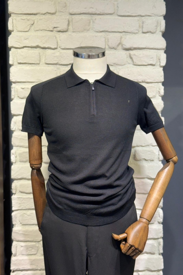Triko siyah fermuarlı polo yaka t-shirt omuz detaylı